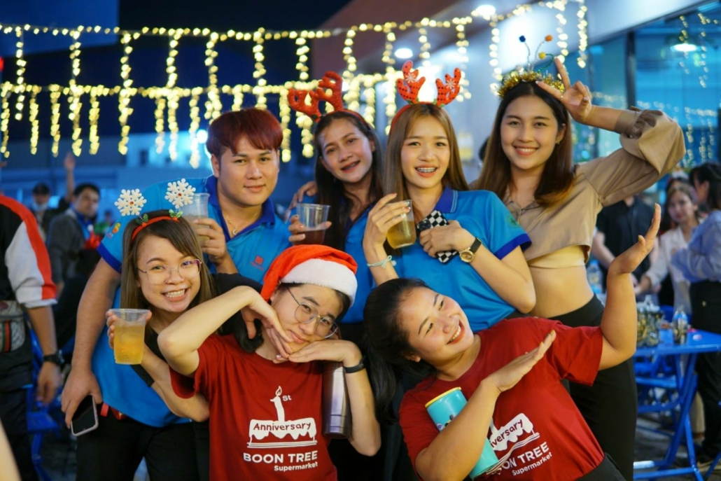 Christmas Week - Boon Tree Supermarket